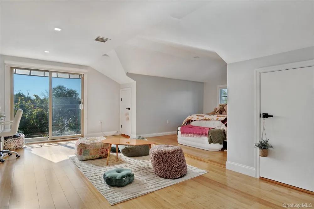 164-47 86 STREET Howard Beach, NY 11414