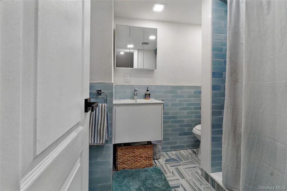 164-47 86 STREET Howard Beach, NY 11414