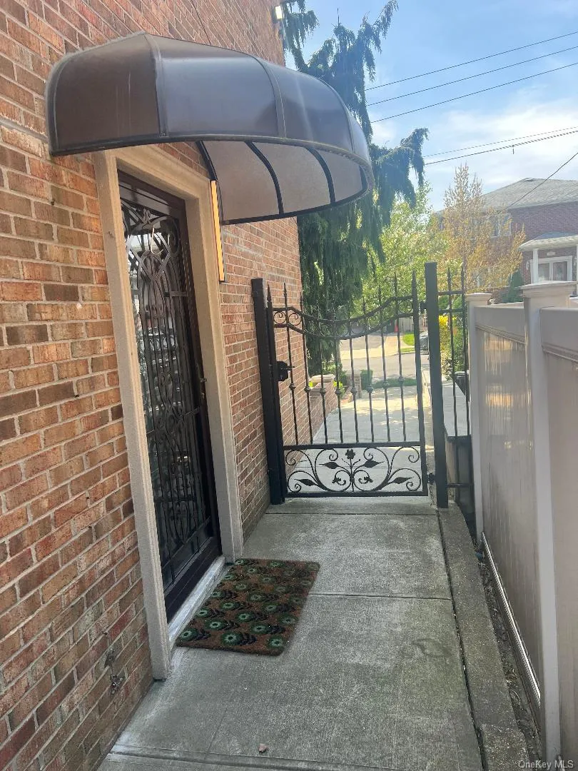 164-47 86 STREET Howard Beach, NY 11414