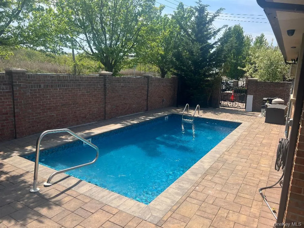 164-47 86 STREET Howard Beach, NY 11414