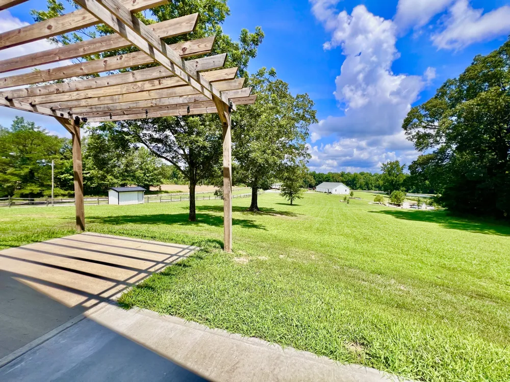 3375 Rowland Mill Rd Buena Vista, TN 38318