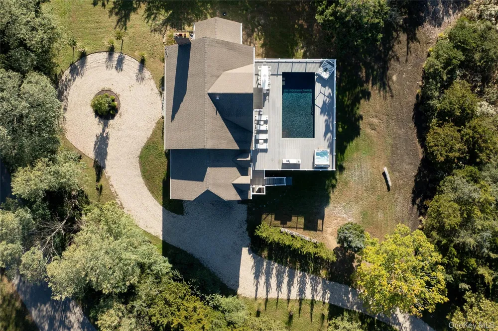 105 Waterview Drive Southold, NY 11971