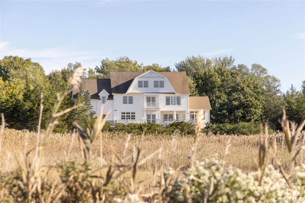 105 Waterview Drive Southold, NY 11971