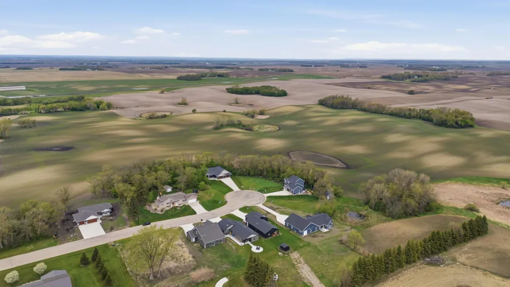 552 Leonard Street Hawley, MN 56549