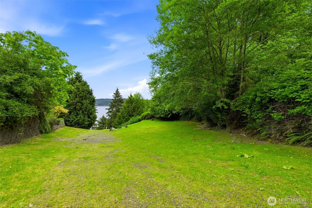 611 135th Street NW Gig Harbor, WA 98332