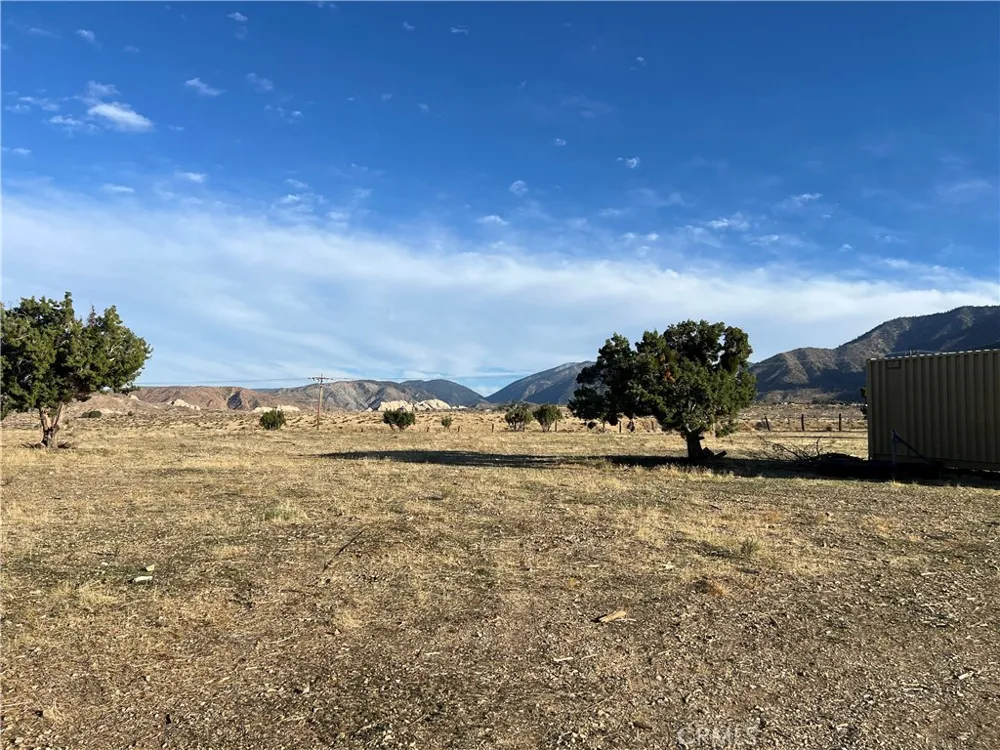 Vac/Longview Rd/Vic Murphys Road Juniper Hills, CA 93543