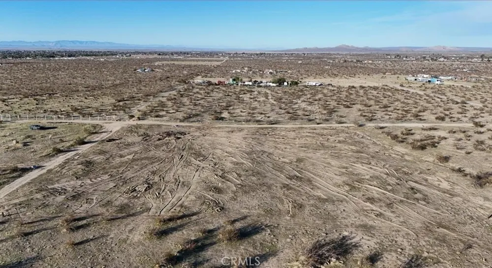 E Ave T-12 Pearblossom, CA 93553
