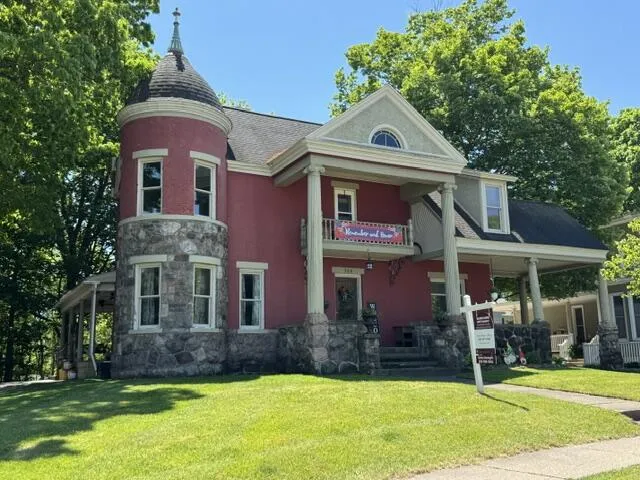 306 W Michigan Avenue Three Rivers City, MI 49093