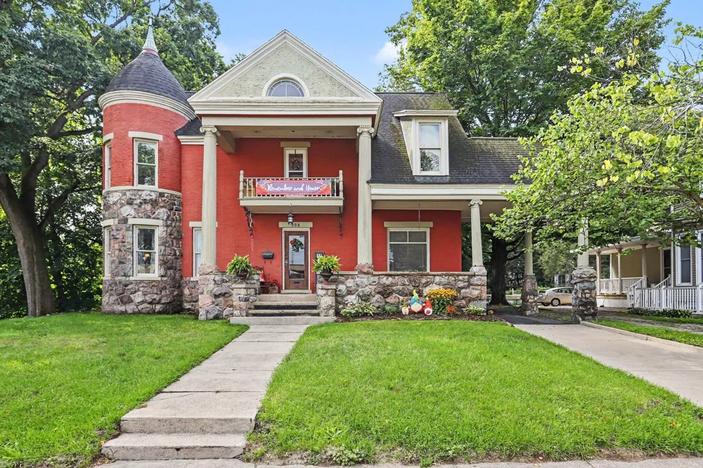 306 W Michigan Avenue Three Rivers City, MI 49093
