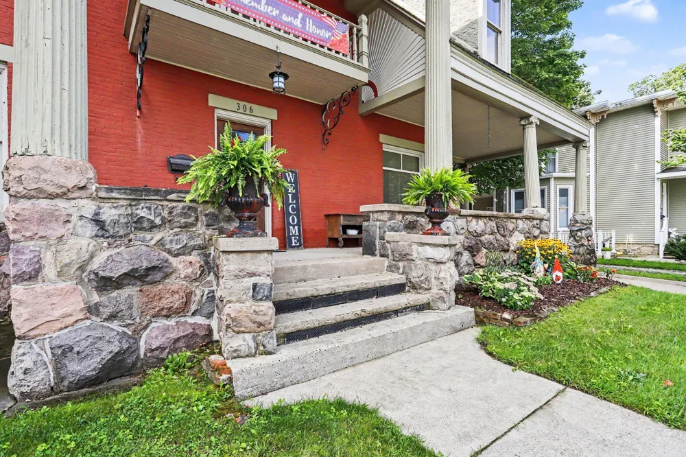 306 W Michigan Avenue Three Rivers City, MI 49093