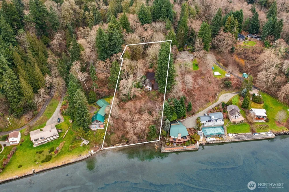 13843 SW 248th Street Vashon, WA 98070