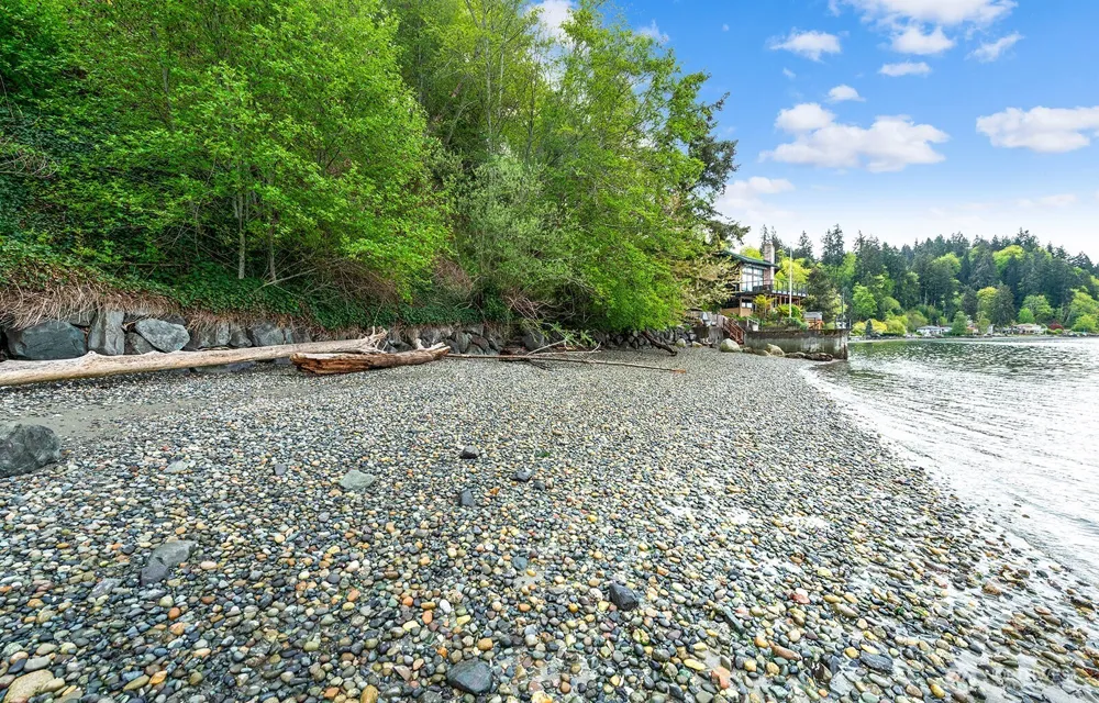 13843 SW 248th Street Vashon, WA 98070
