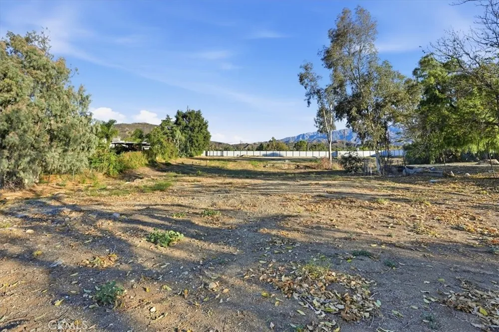 10007 Beaumont Avenue Cherry Valley, CA 92223