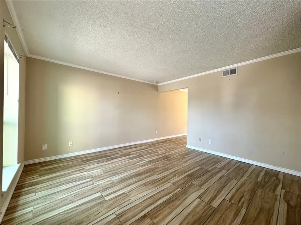 6702 Everhart Road #H105 Corpus Christi, TX 78413