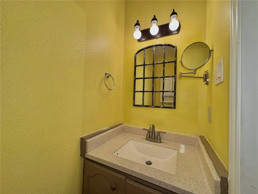 6702 Everhart Road #H105 Corpus Christi, TX 78413
