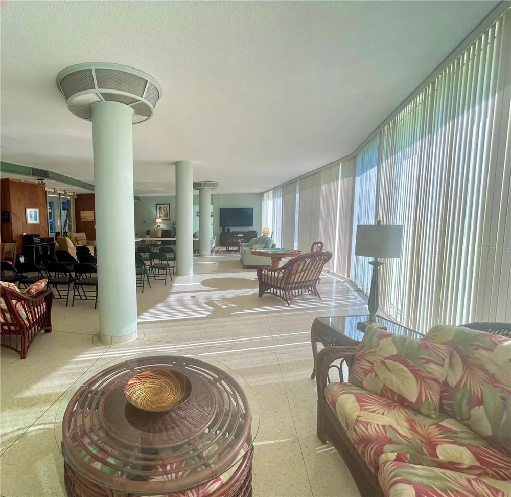 1224 S PENINSULA DRIVE #304 Daytona Beach, FL 32118