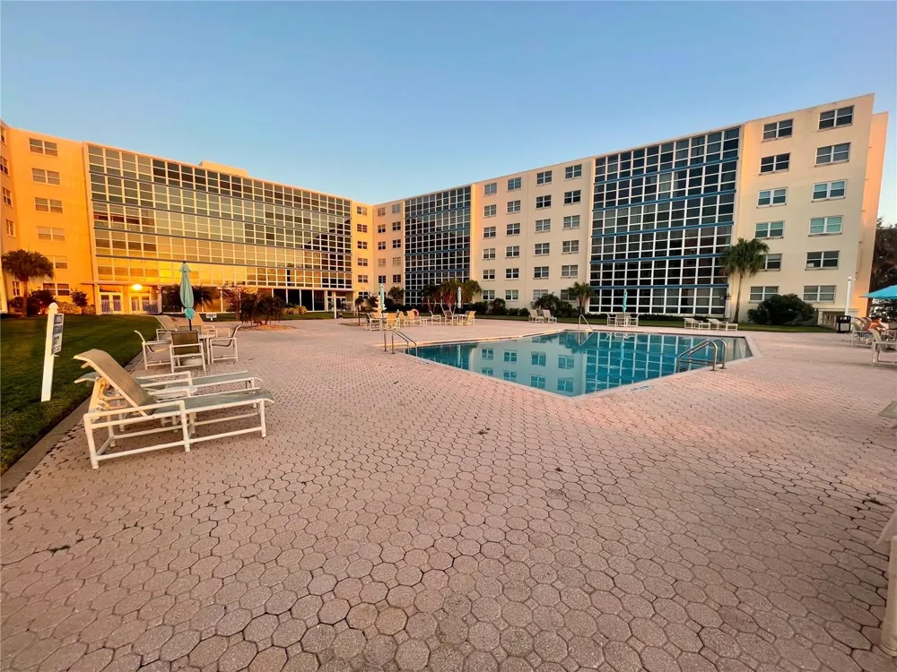 1224 S PENINSULA DRIVE #304 Daytona Beach, FL 32118
