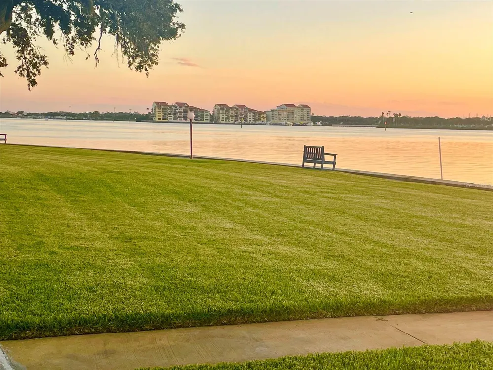 1224 S PENINSULA DRIVE #304 Daytona Beach, FL 32118