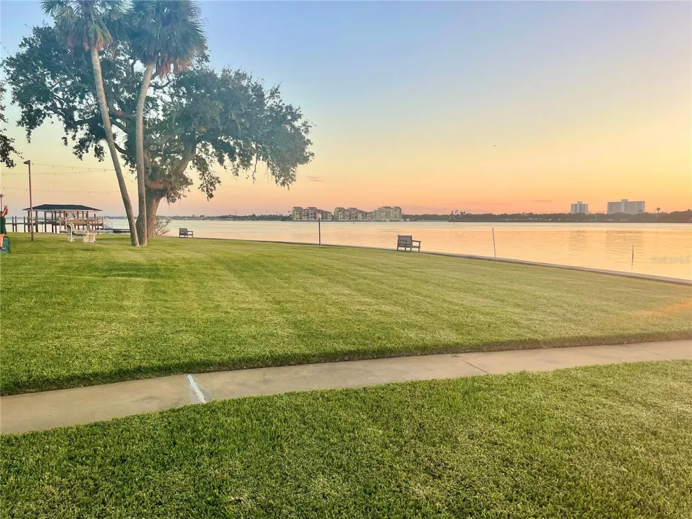 1224 S PENINSULA DRIVE #304 Daytona Beach, FL 32118