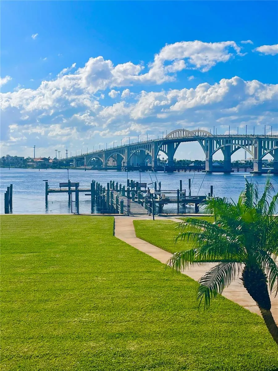 1224 S PENINSULA DRIVE #304 Daytona Beach, FL 32118