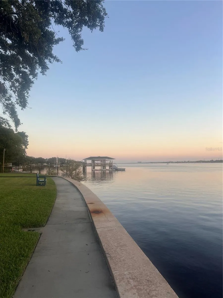 1224 S PENINSULA DRIVE #304 Daytona Beach, FL 32118