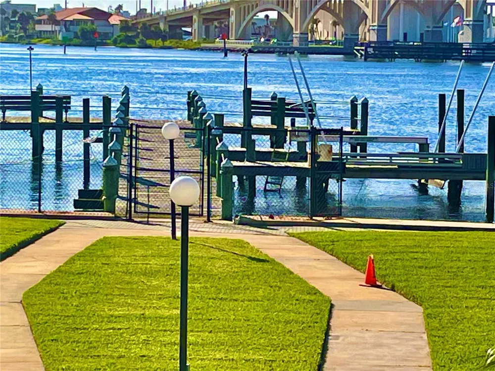1224 S PENINSULA DRIVE #304 Daytona Beach, FL 32118