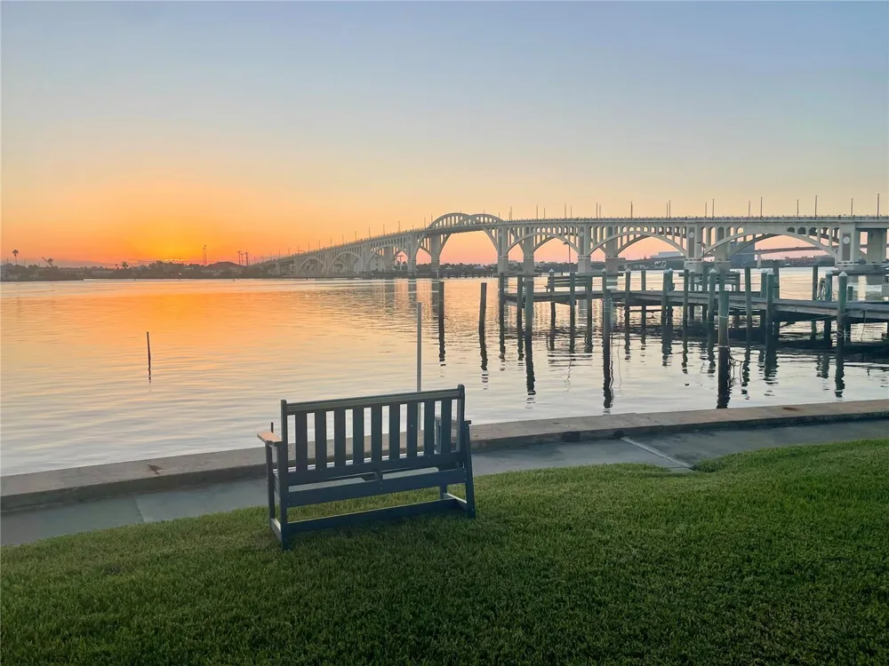 1224 S PENINSULA DRIVE #304 Daytona Beach, FL 32118
