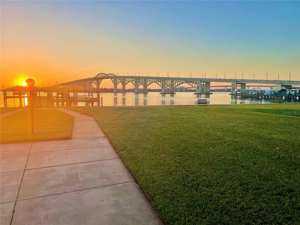 1224 S PENINSULA DRIVE #304 Daytona Beach, FL 32118