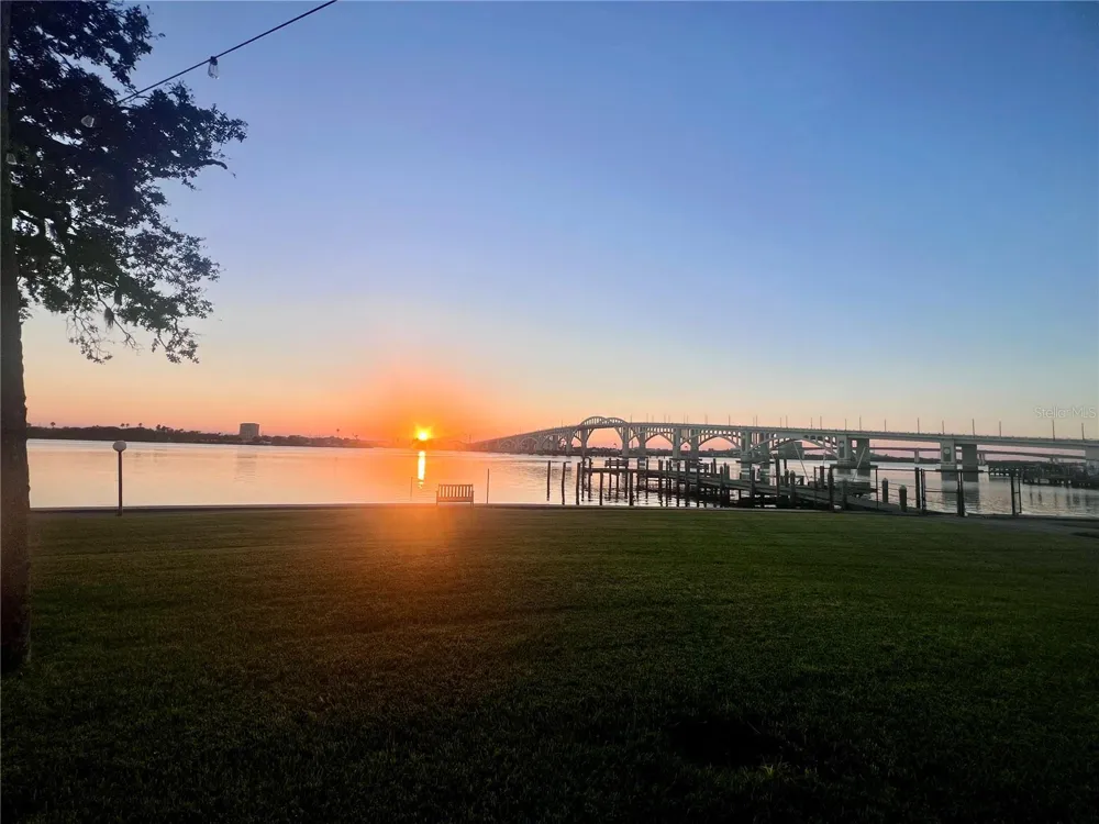 1224 S PENINSULA DRIVE #304 Daytona Beach, FL 32118