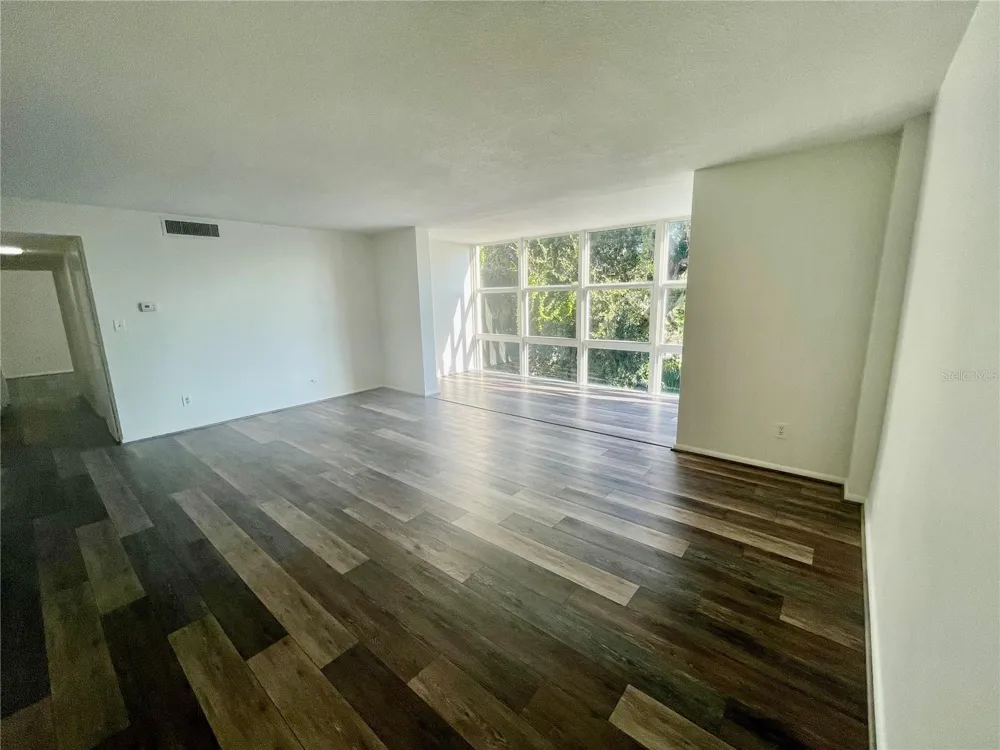 1224 S PENINSULA DRIVE #304 Daytona Beach, FL 32118