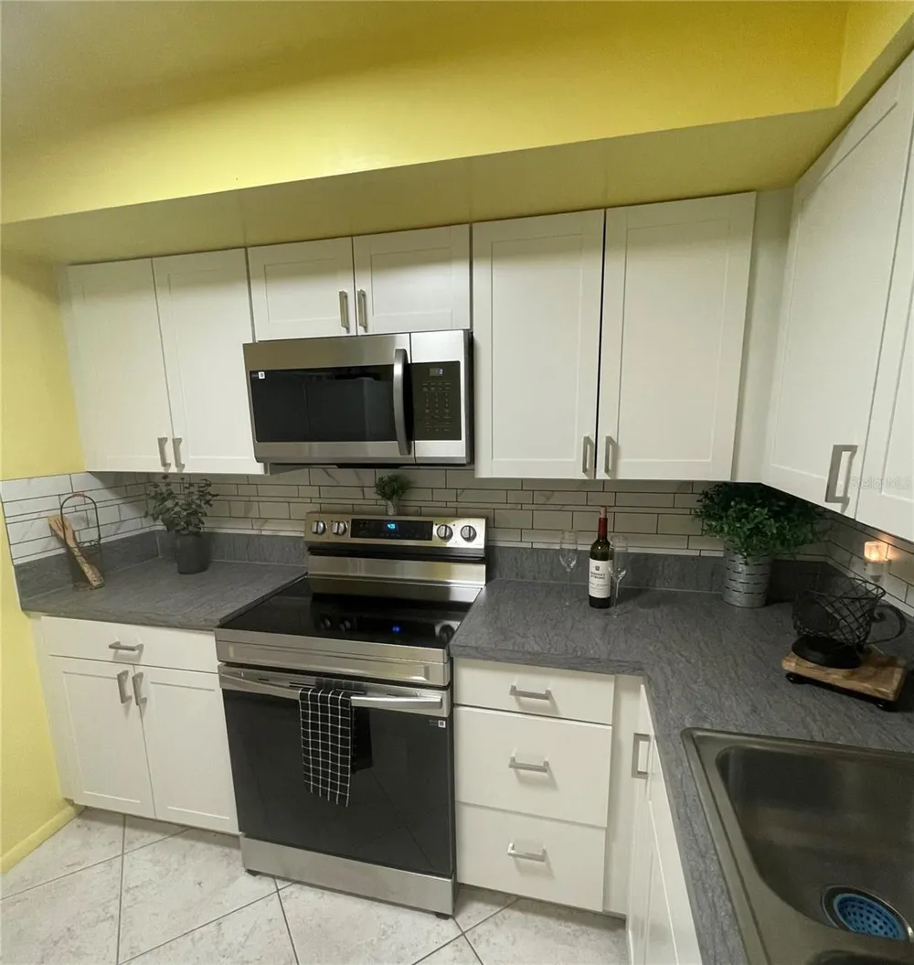 1224 S PENINSULA DRIVE #304 Daytona Beach, FL 32118