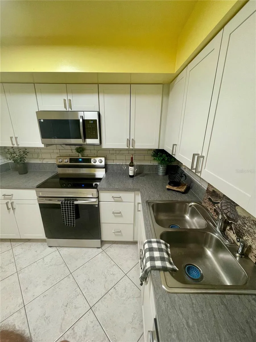 1224 S PENINSULA DRIVE #304 Daytona Beach, FL 32118