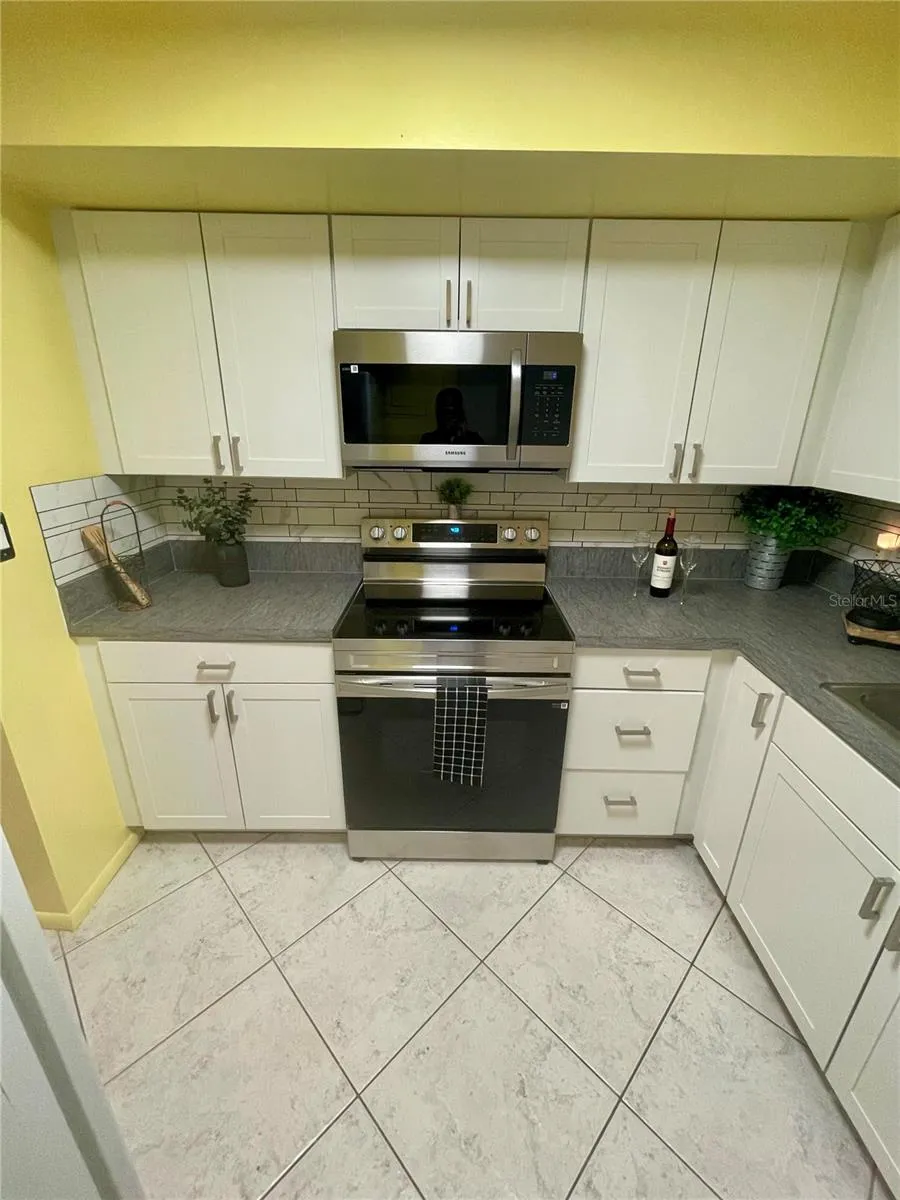 1224 S PENINSULA DRIVE #304 Daytona Beach, FL 32118