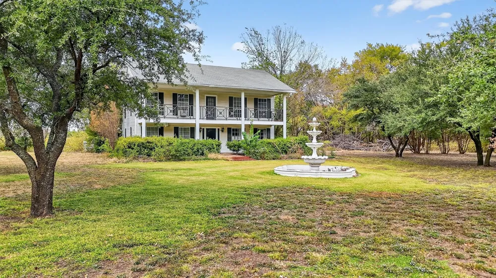 229 Pike Road Gunter, TX 75058