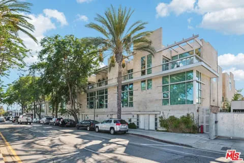 717 Highland Avenue #13