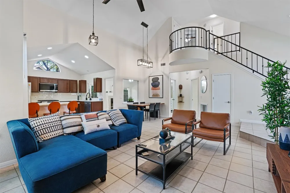 2010 Cervin Boulevard