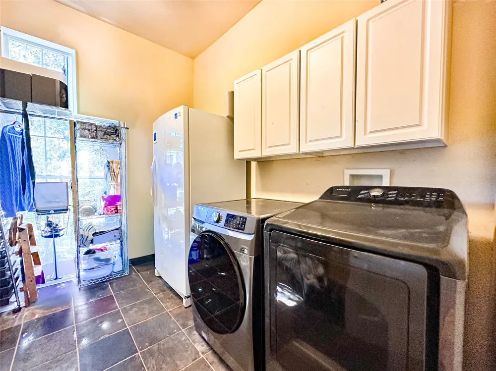 10637 Circle Point Frankston, TX 75763