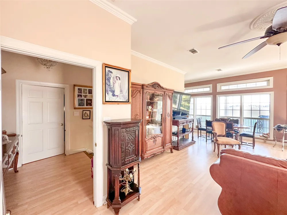 10637 Circle Point Frankston, TX 75763