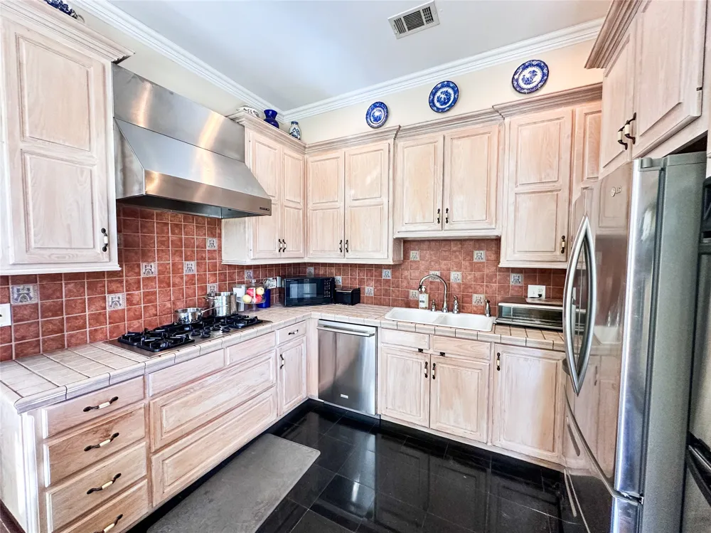 10637 Circle Point Frankston, TX 75763