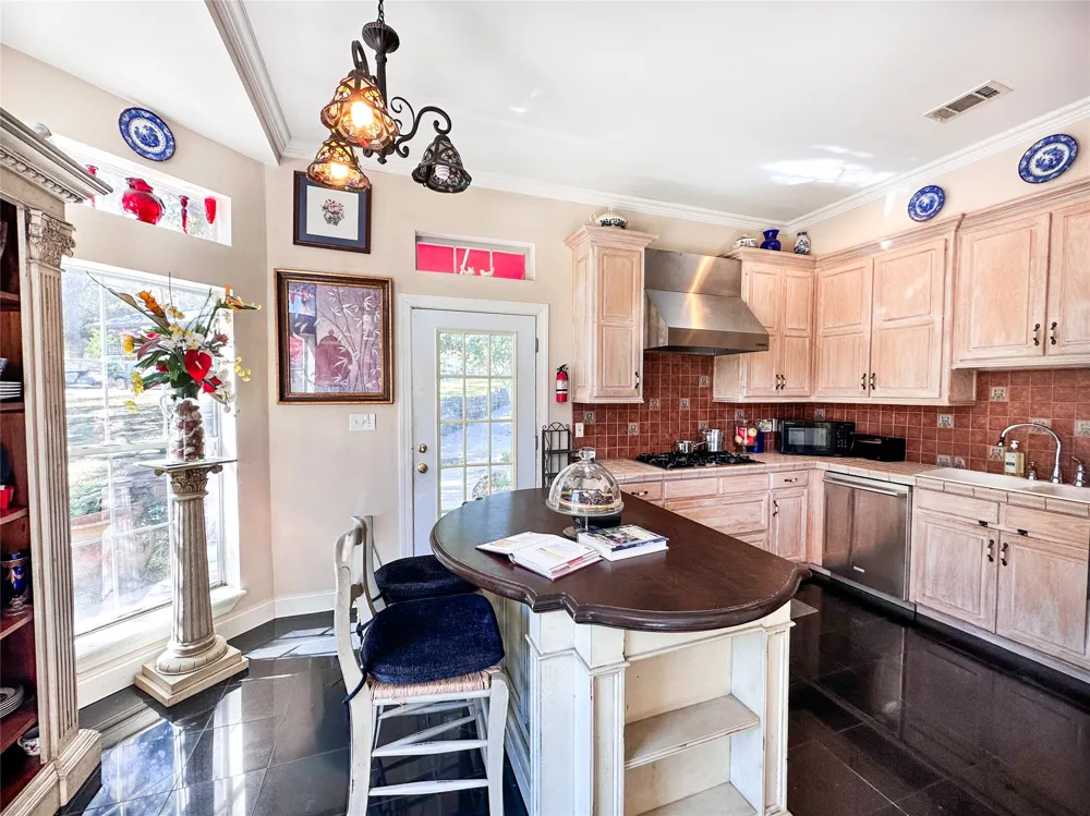 10637 Circle Point Frankston, TX 75763