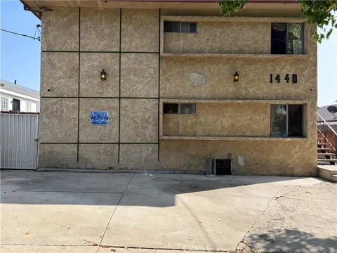 1440 Tremont
