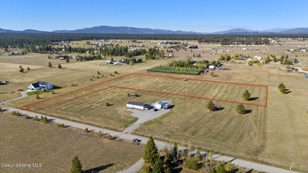 NKA E Yellow Pine Ave Athol, ID 83801