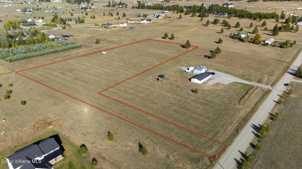 NKA E Yellow Pine Ave Athol, ID 83801