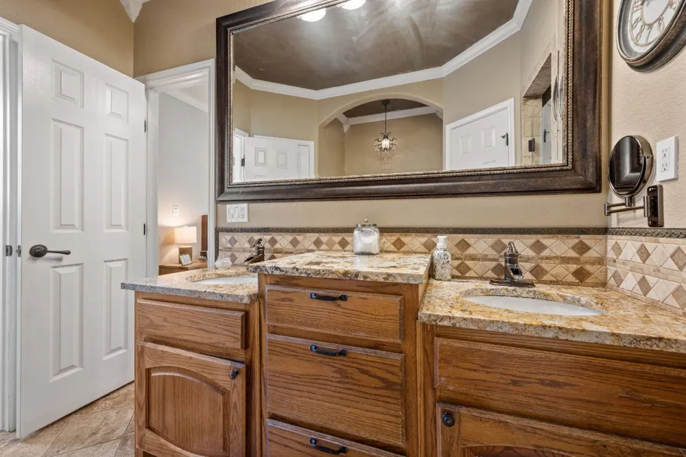 2804 County Road 1045 Lampasas, TX 76550