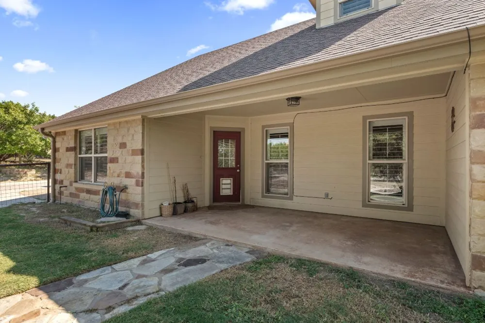 2804 County Road 1045 Lampasas, TX 76550