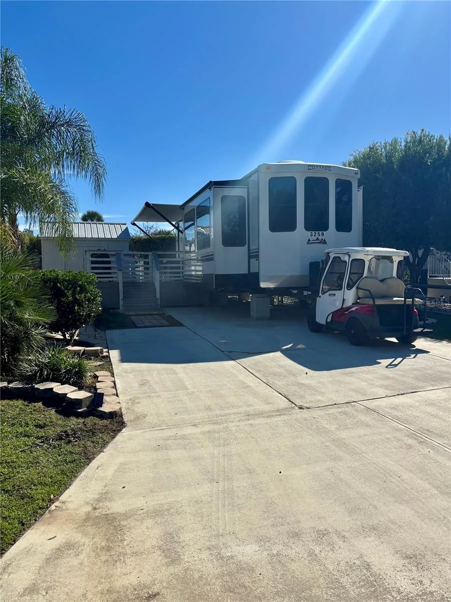 3259 NE 102ND AVENUE ROAD Silver Springs, FL 34488