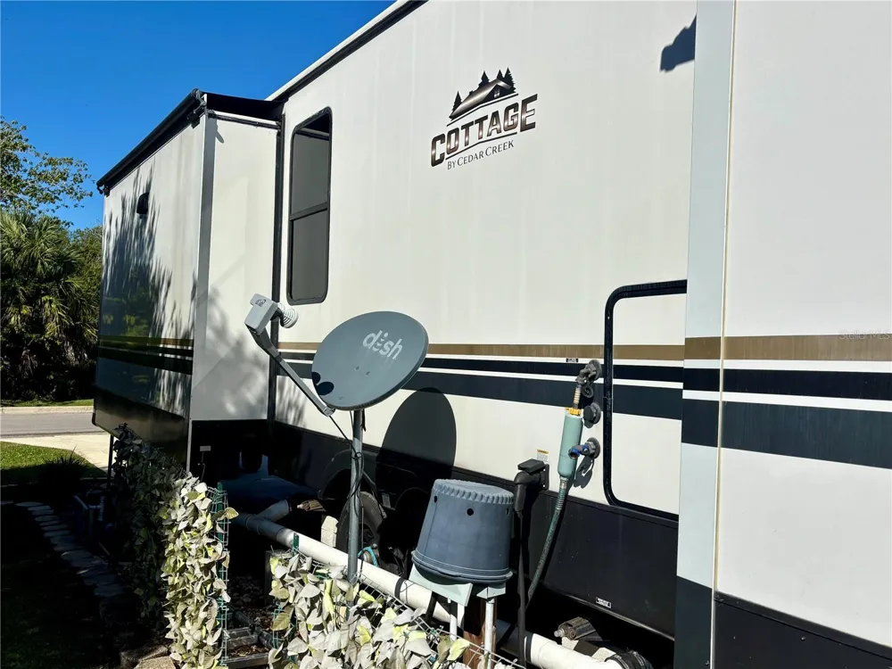 3259 NE 102ND AVENUE ROAD Silver Springs, FL 34488