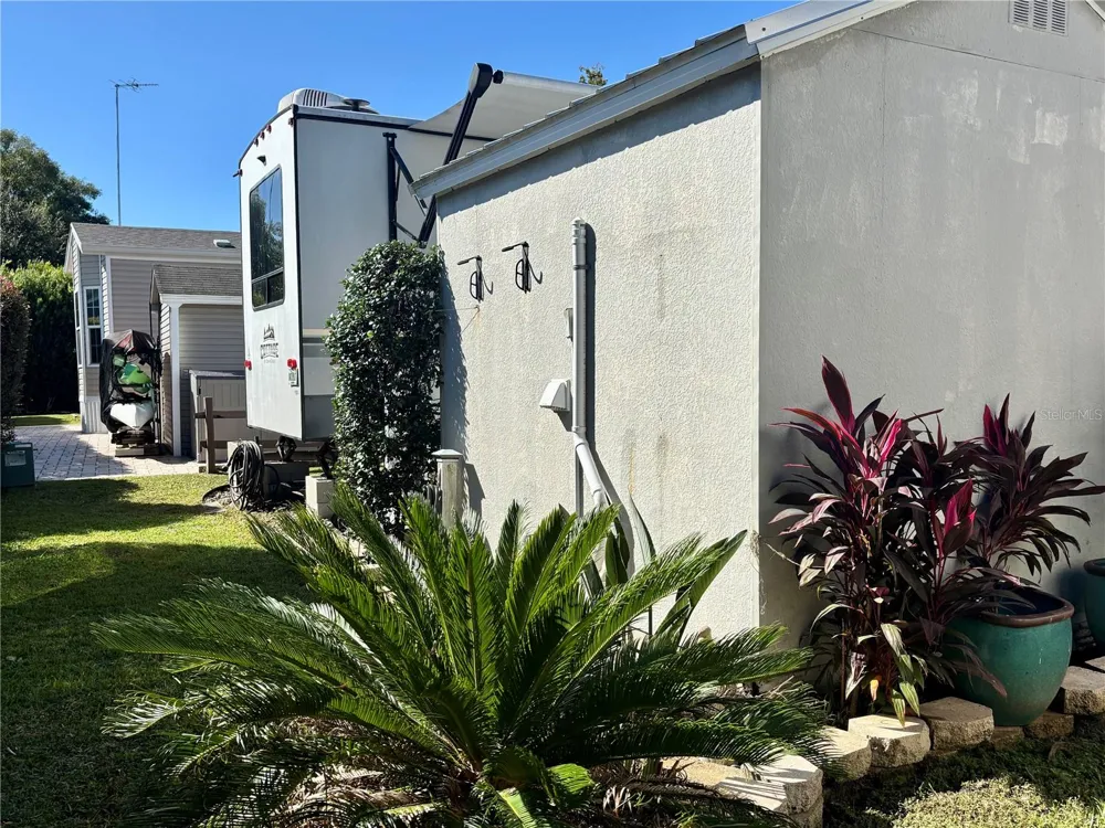 3259 NE 102ND AVENUE ROAD Silver Springs, FL 34488