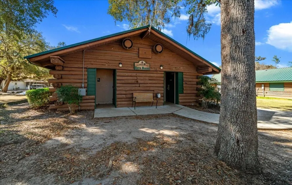 3259 NE 102ND AVENUE ROAD Silver Springs, FL 34488