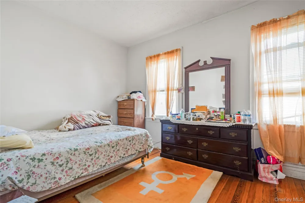 10437 125th Street Richmond Hill, NY 11419